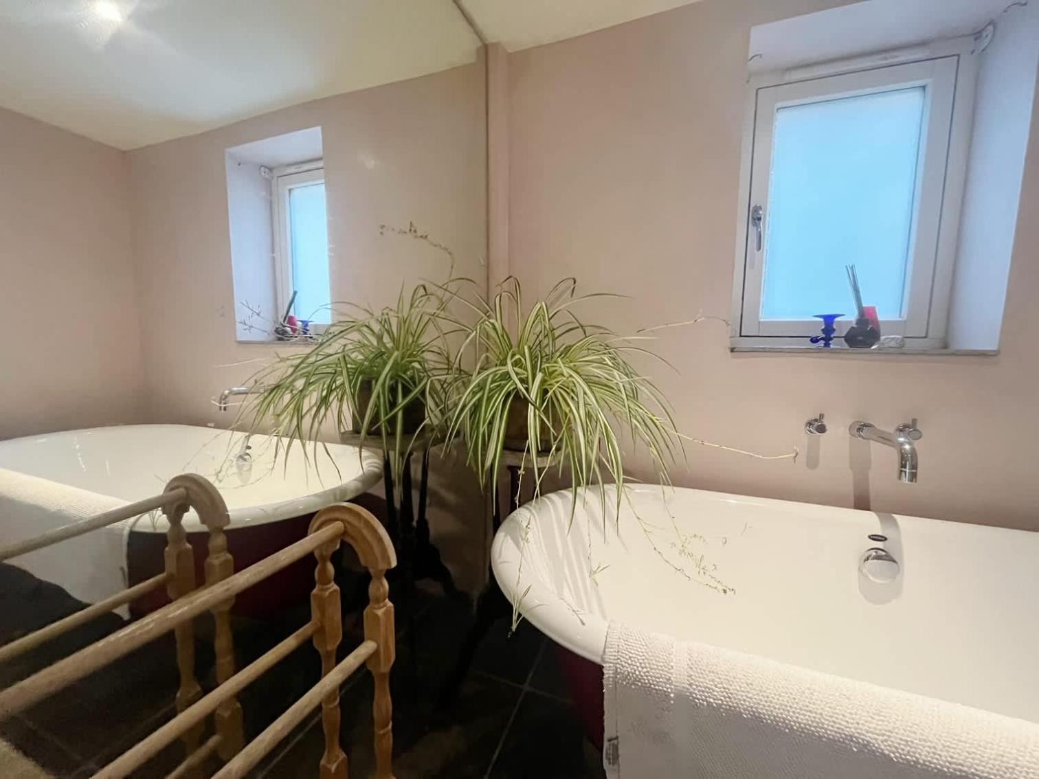 Apartment One Bedroom Basement Flat In Canynge Square *